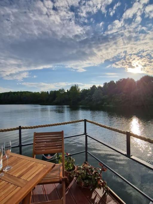 Aquachill Houseboat & Wellness Hotel Tarnóc Kültér fotó