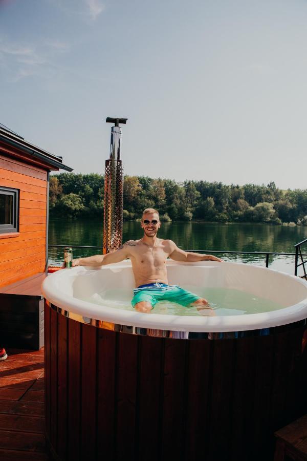 Aquachill Houseboat & Wellness Hotel Tarnóc Kültér fotó