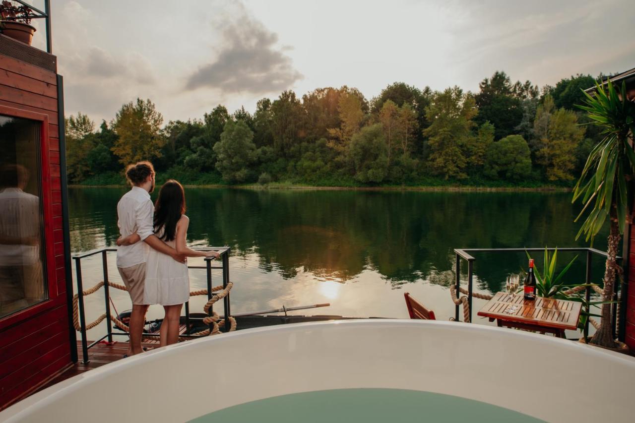 Aquachill Houseboat & Wellness Hotel Tarnóc Kültér fotó