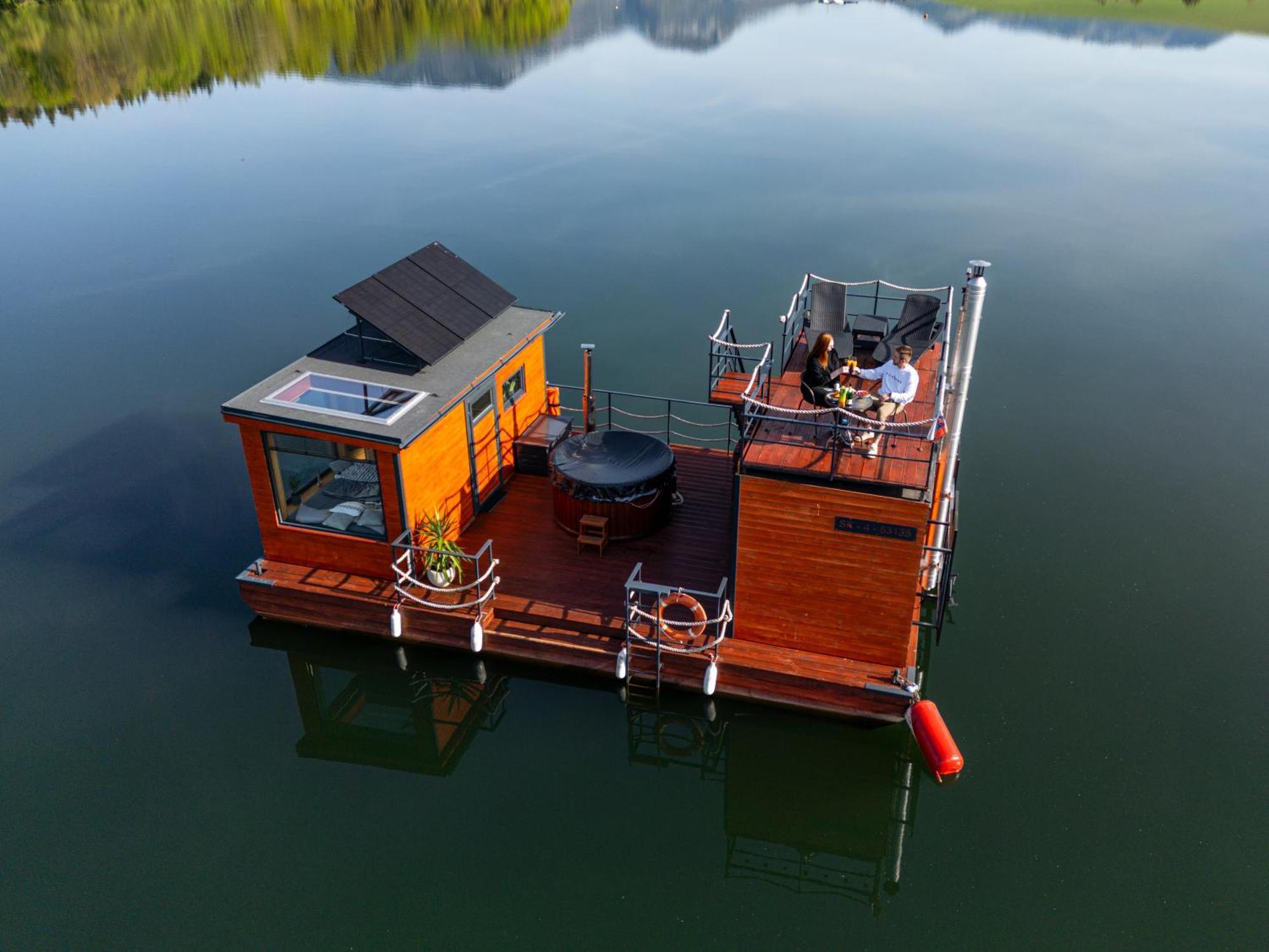Aquachill Houseboat & Wellness Hotel Tarnóc Kültér fotó