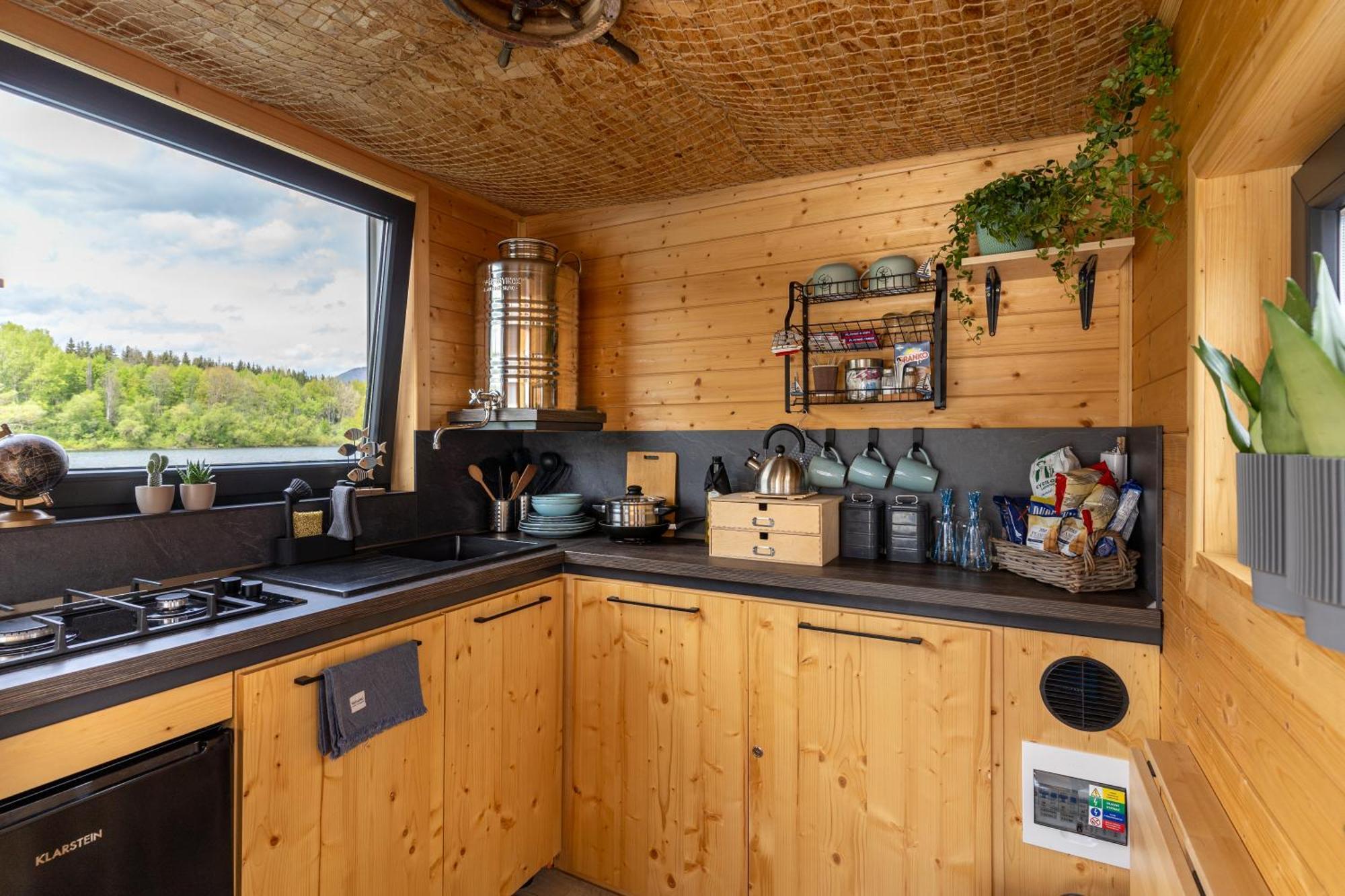 Aquachill Houseboat & Wellness Hotel Tarnóc Kültér fotó