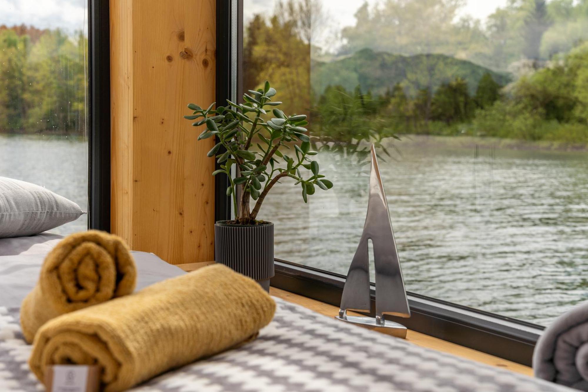 Aquachill Houseboat & Wellness Hotel Tarnóc Kültér fotó